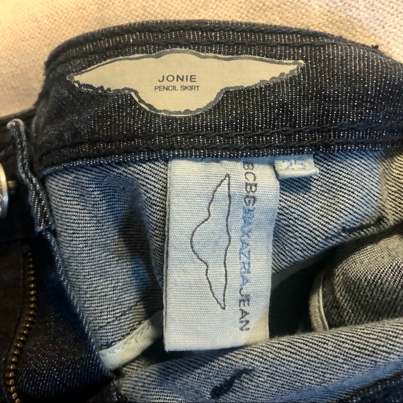 BCBG dark navy size 25 stretch denim pencil skirt - Picture 5 of 8